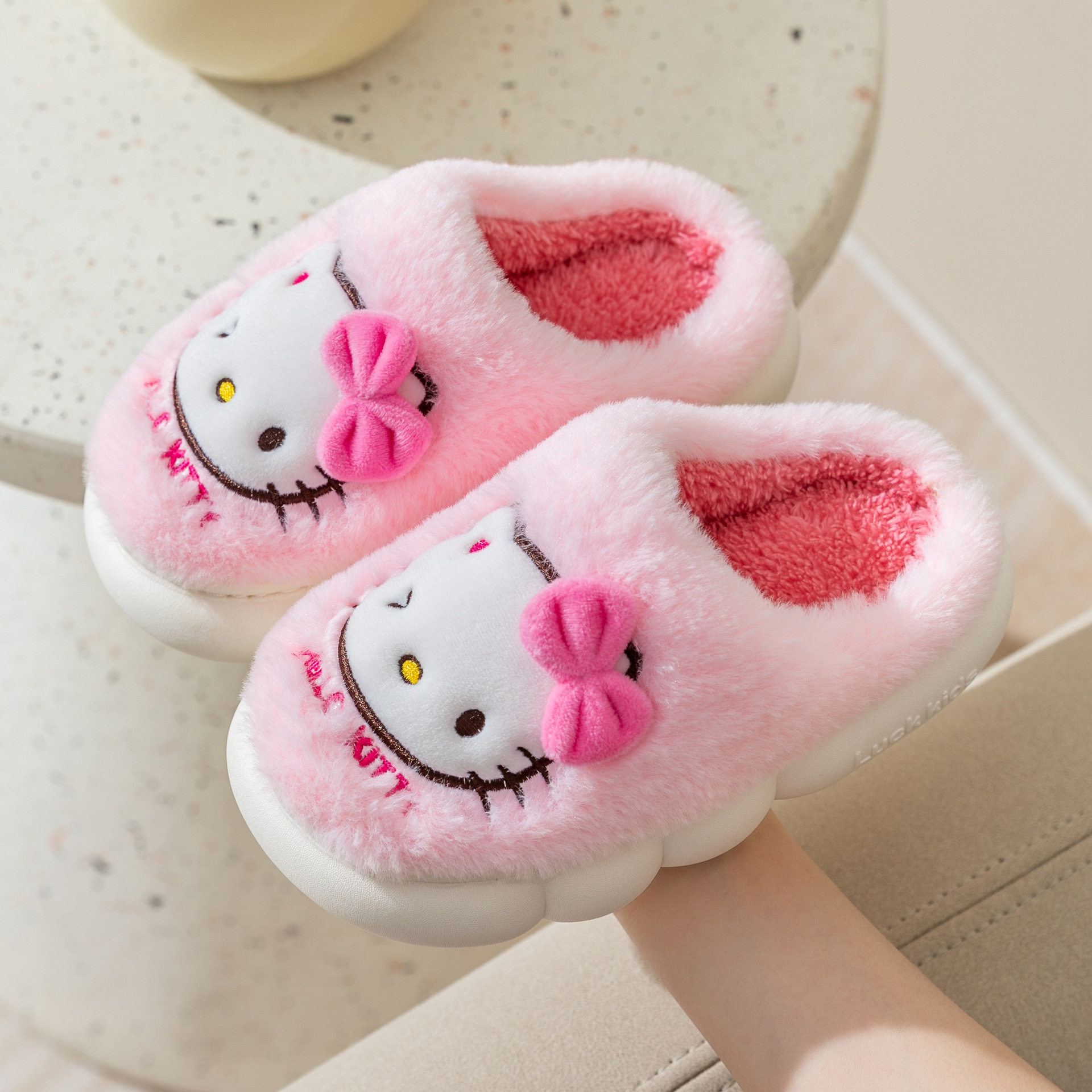 凯蒂猫女孩棉拖鞋居家防滑厚底kt猫亲子款中大童女宝宝毛绒厚底鞋