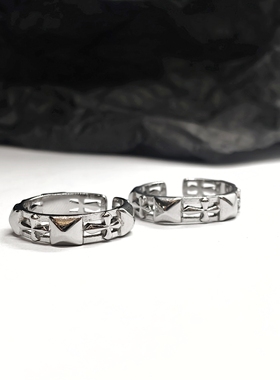 原创钛钢不掉色十字架开口可调节个性戒指欧美小众