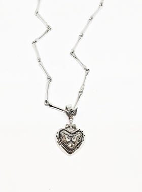 钛钢材质不掉色复古做旧爱心十字翅膀小众设计项链