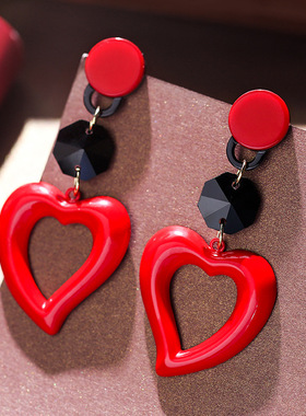 2025新款潮925银夸张红色爱心耳坠女适合冬天的耳环秋冬网红耳饰