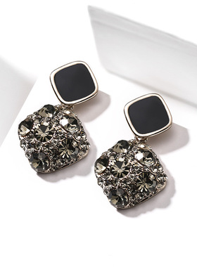 925银黑色耳钉简约冷淡风2025新款潮耳环女时尚网红法式韩版气质