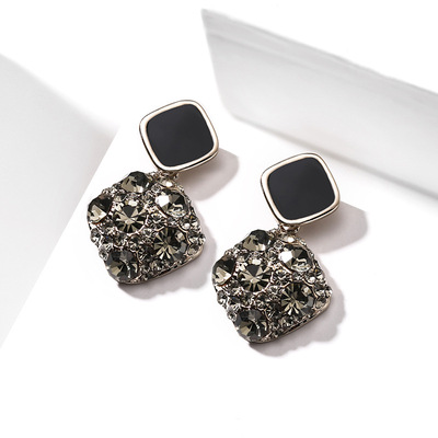 925银黑色耳钉简约冷淡风2025新款潮耳环女时尚网红法式韩版气质