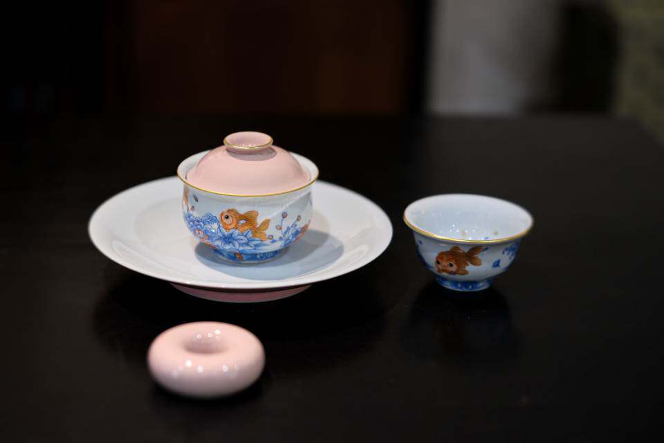 念物山坊念物集海上繁花兰寿图系列盖碗压手
