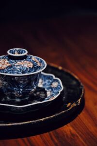 宋茜同款正萌堂青花釉里红墨听荷花系列主人杯盖碗壶承