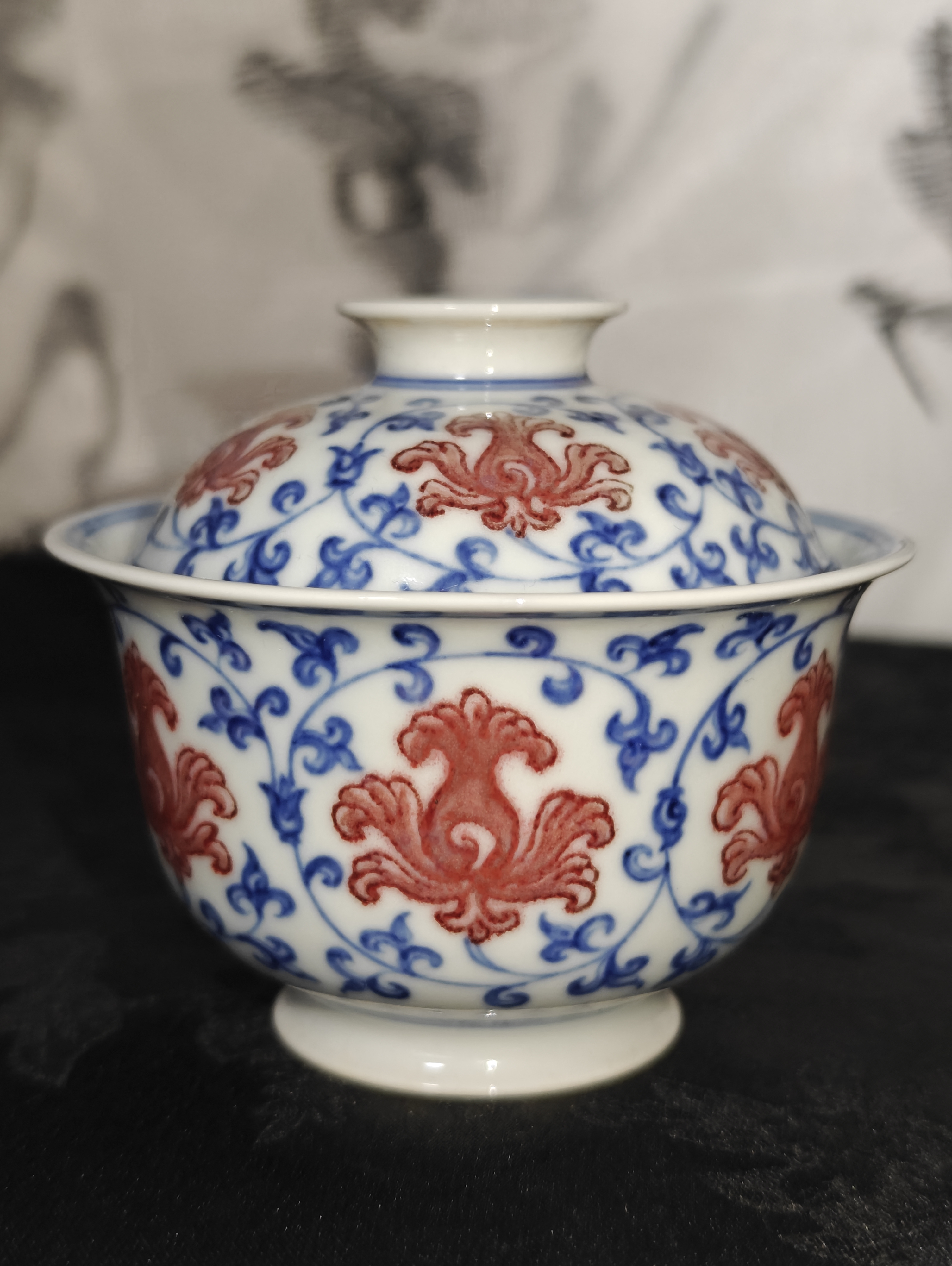 望月怀古釉里红宝相纹盖碗手工手绘景德镇陶瓷缠枝莲