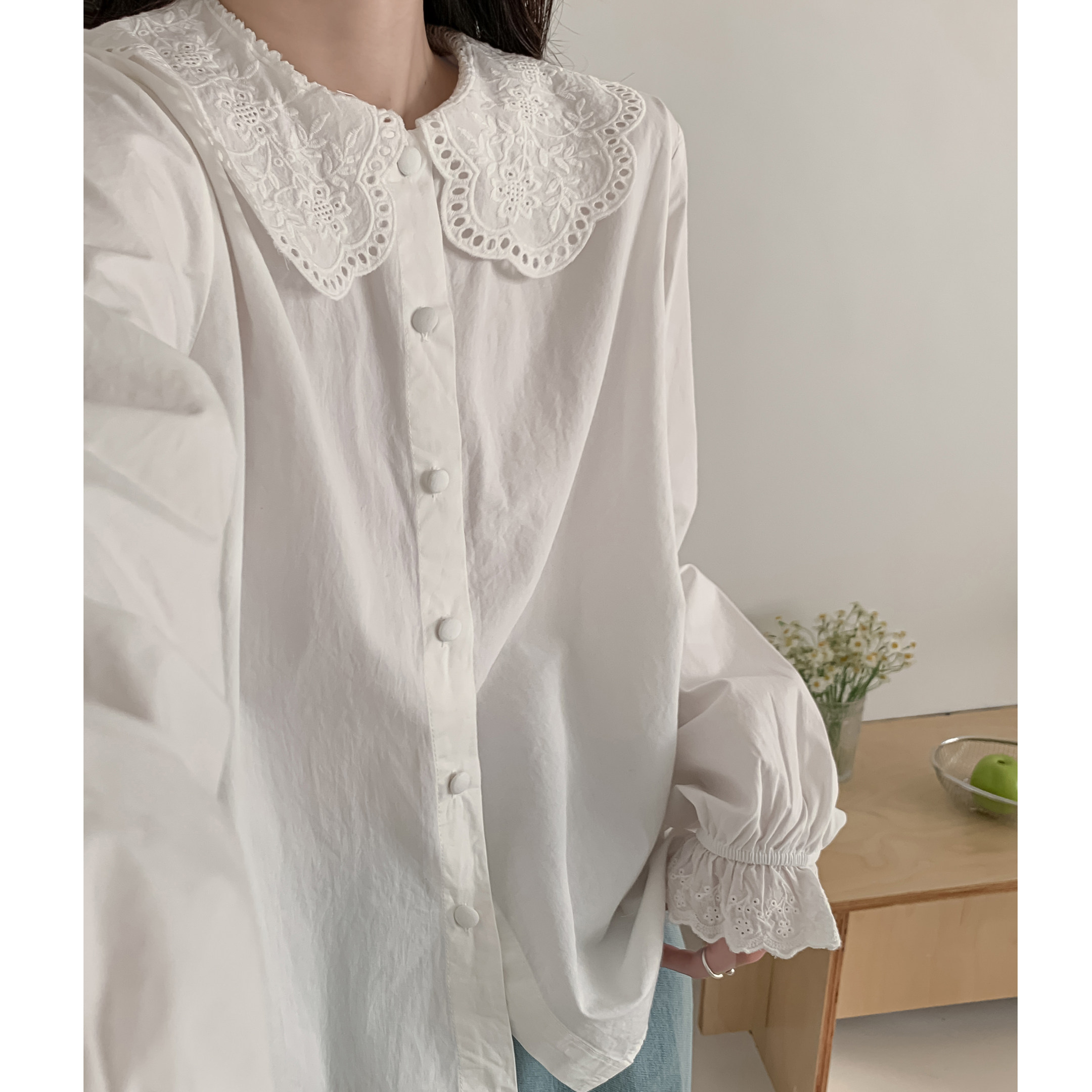 温柔甜美风娃娃领喇叭袖白衬衫女长袖设计感小众减龄上衣蕾丝镂空,女装/女士精品,衬衫,淘宝优惠券,粉丝福利购,淘宝优惠卷