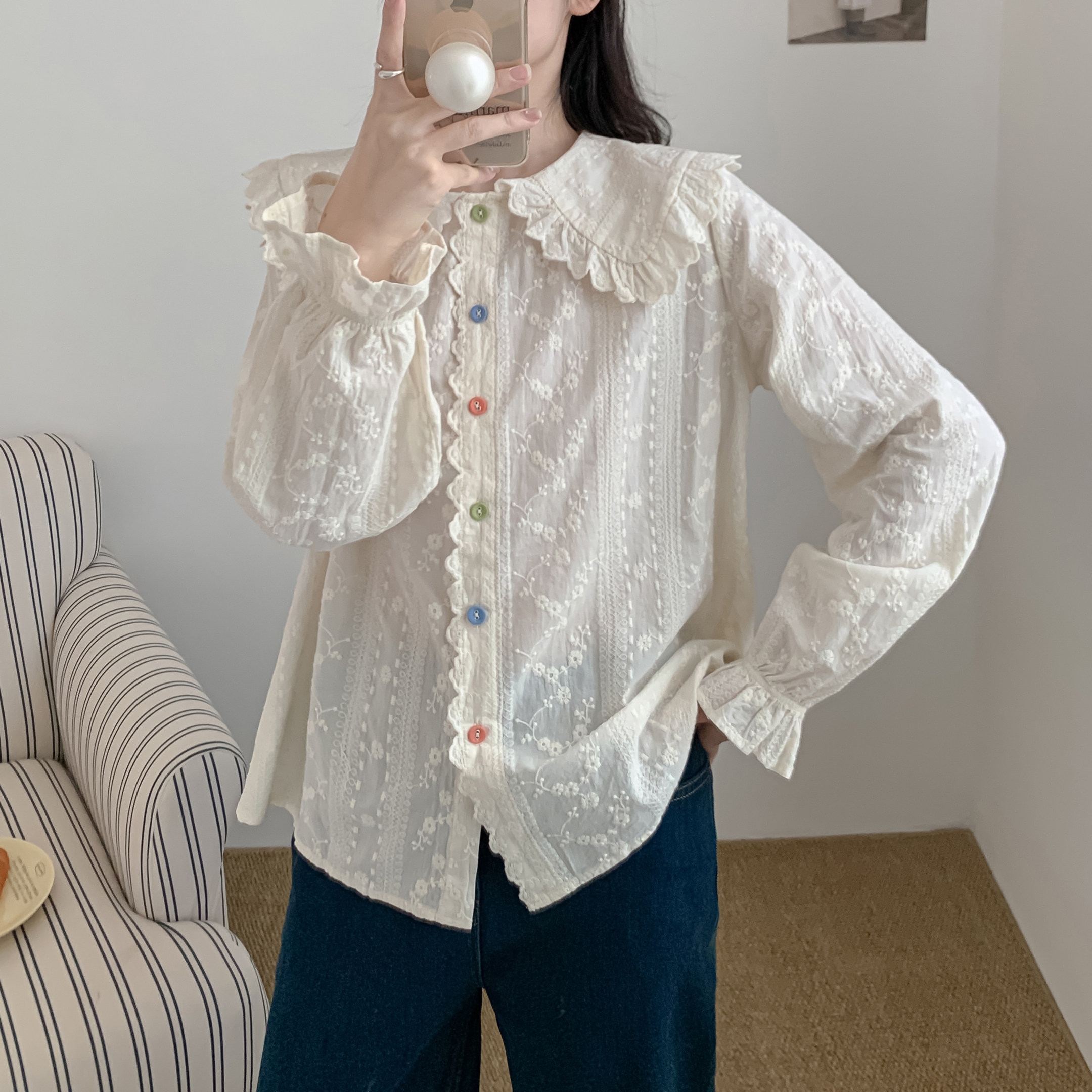 2026春秋甜美学院风蕾丝刺绣白衬衫女长袖彩扣娃娃领百搭衬衣上衣,女装/女士精品,衬衫,淘宝优惠券,粉丝福利购,淘宝优惠卷