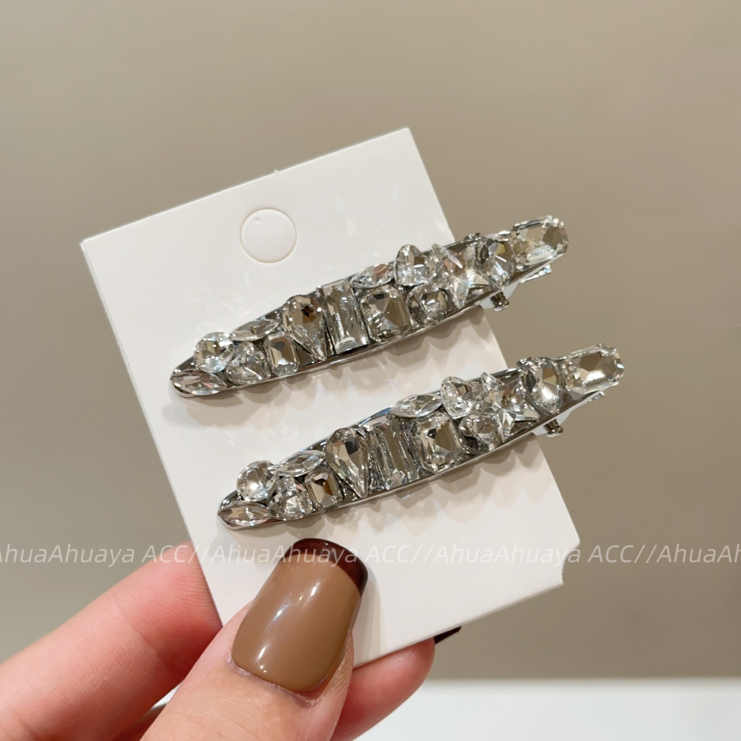 高级感闪亮大水钻银色金属发夹