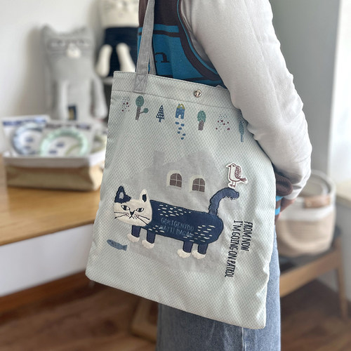 kusuguru单肩包刺绣对折补习包包