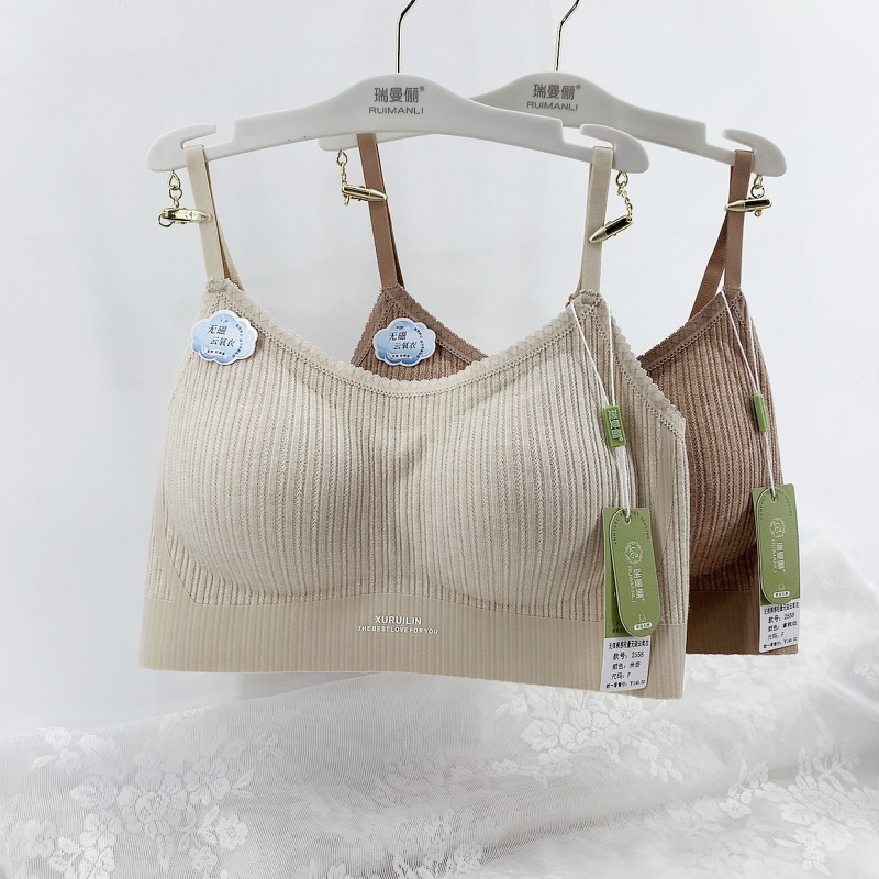 布朗尼羊绒螺纹细肩带美背