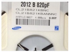 0805 820PF 贴片电容0805 821K 50V 1盘4000个 1盘50元