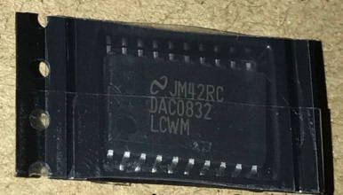 全新 DAC0832 DAC0832LCWM SOP20 8分辨率的D/A转换集成芯片