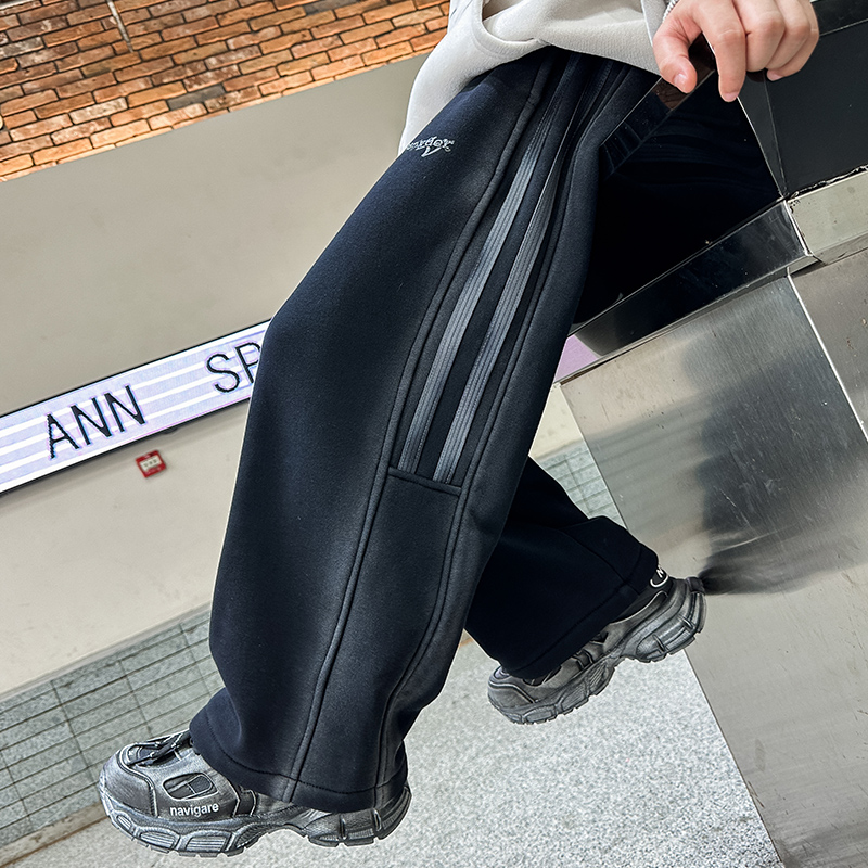 男童裤子春秋款2025新款儿童装春季运动卫裤直筒阔腿大童男孩春装