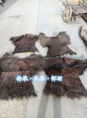 民俗老物件老蓑衣缝纫机头算盘板凳炕席木工熬胶锅老式手动压水机