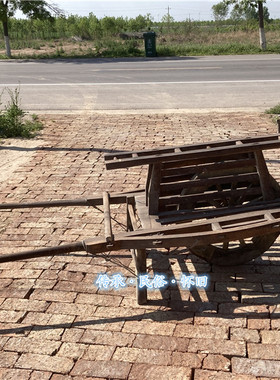 怀旧独轮平板带斗推土车老物件