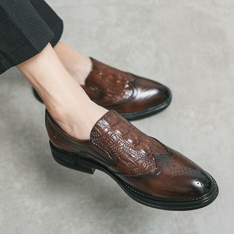 男士休闲皮鞋雕花内增高英伦