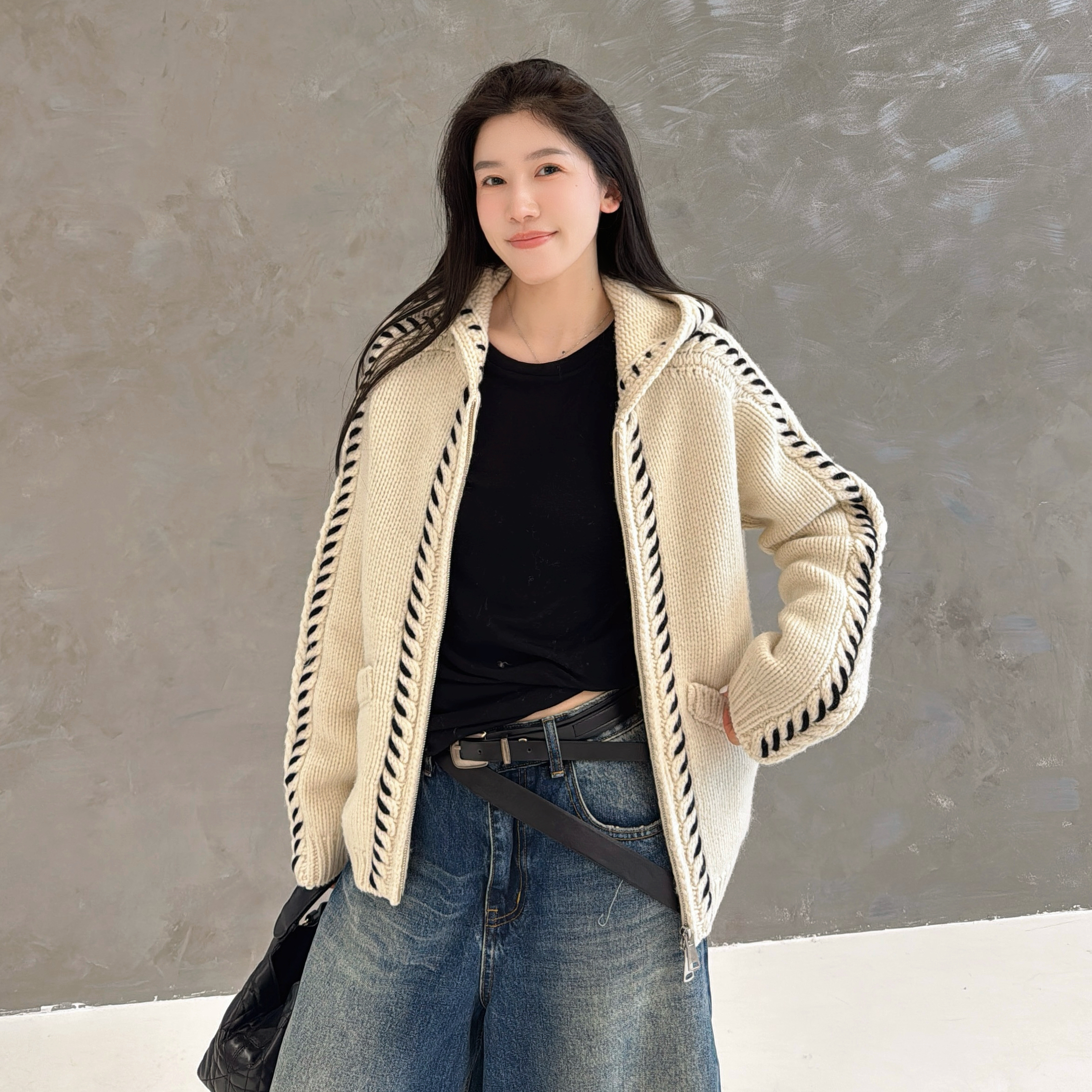 欧洲站2025秋季新款欧货连帽短款双拉链明线编织设计羊毛针织外套