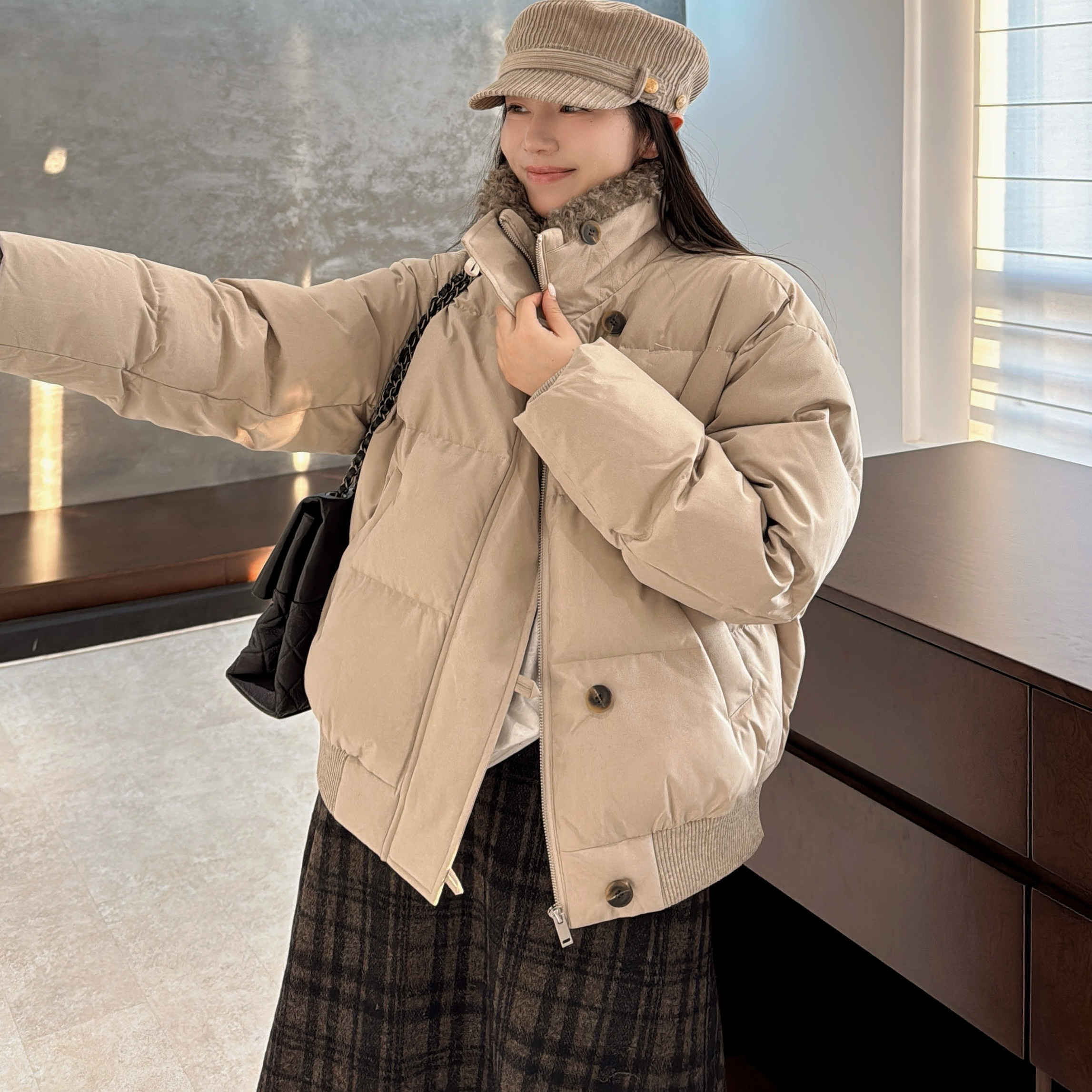 欧洲站2025冬季欧货毛毛翻领落肩休闲风大纽扣拉链洋气羽绒服外套