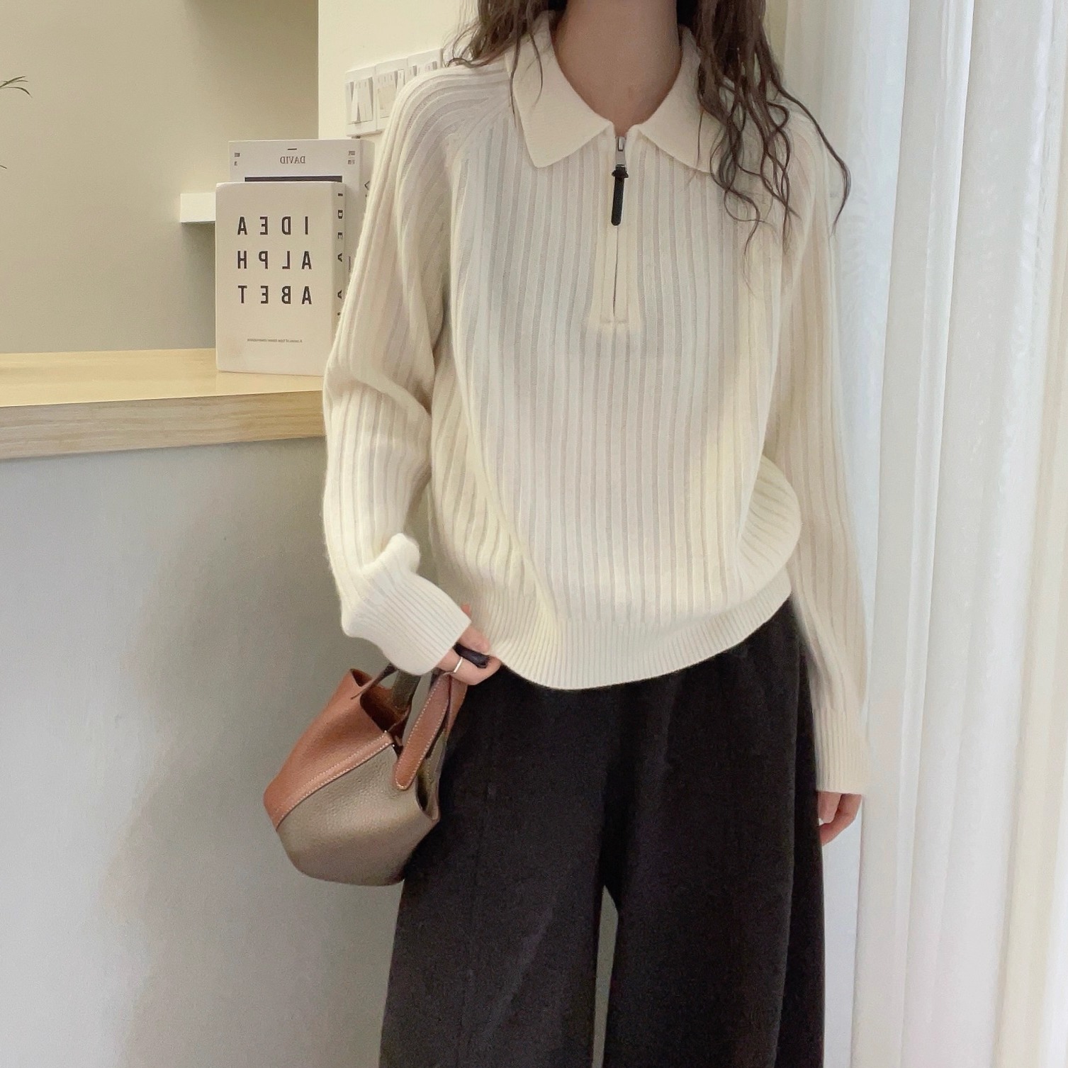 欧洲站2025冬季新款翻领半拉链竖坑条净版山羊绒针织衫套头毛衣女