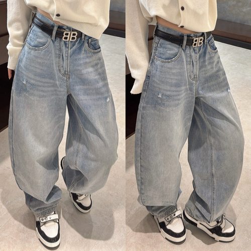 欧洲站2025冬季高腰一粒扣水洗浅蓝色做旧磨破牛仔裤时髦羊腿裤潮
