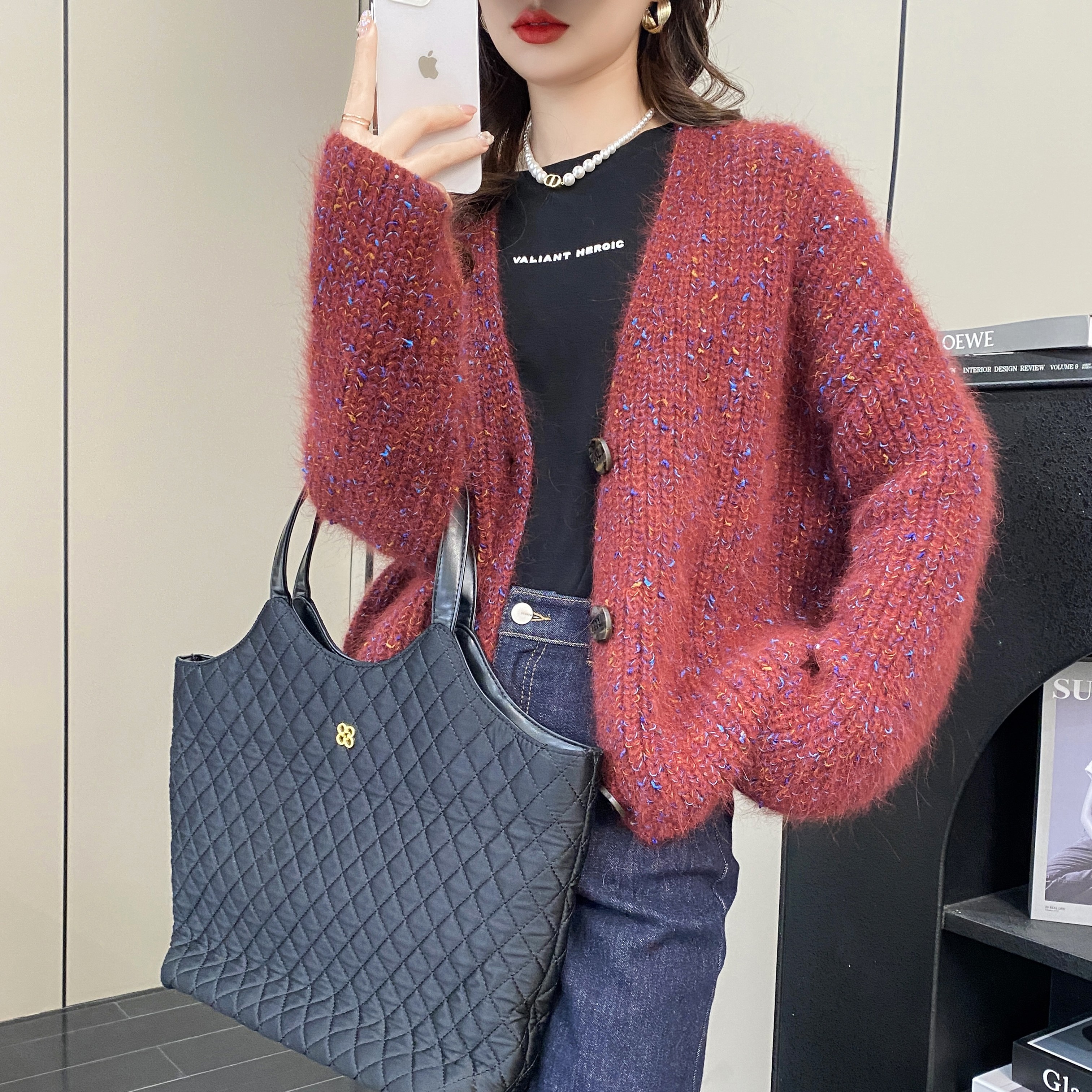 织女秀秀单排扣V领外穿