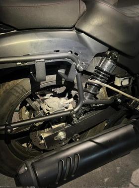 AYAY摩托车边箱适用铃木豪爵边架TR300铝合金三箱两侧箱支架