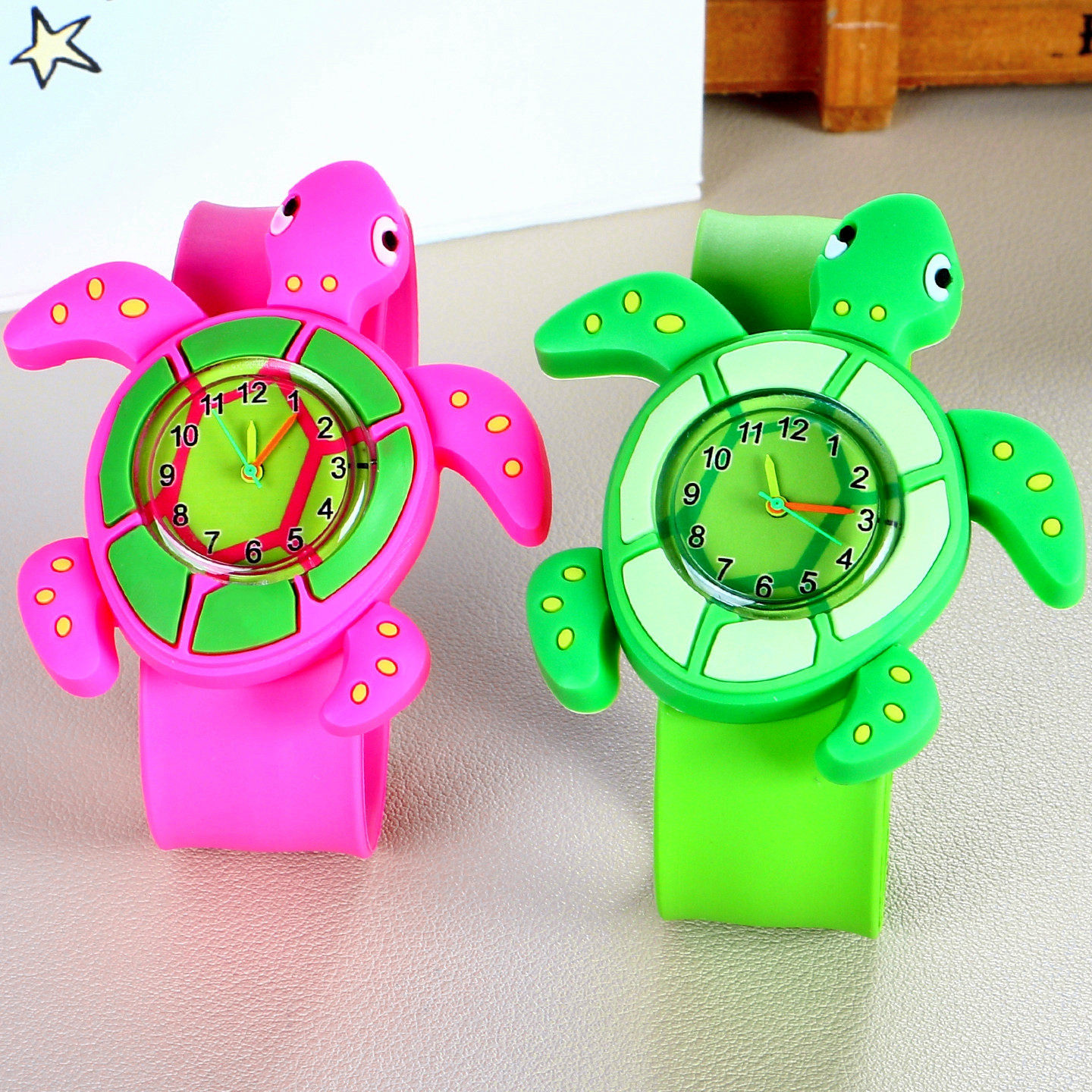 可爱儿童手表石英表啪啪圈小朋友男孩女孩幼儿超萌卡通果冻拍拍表,手表,国产腕表,淘宝优惠券,粉丝福利购,淘宝优惠卷