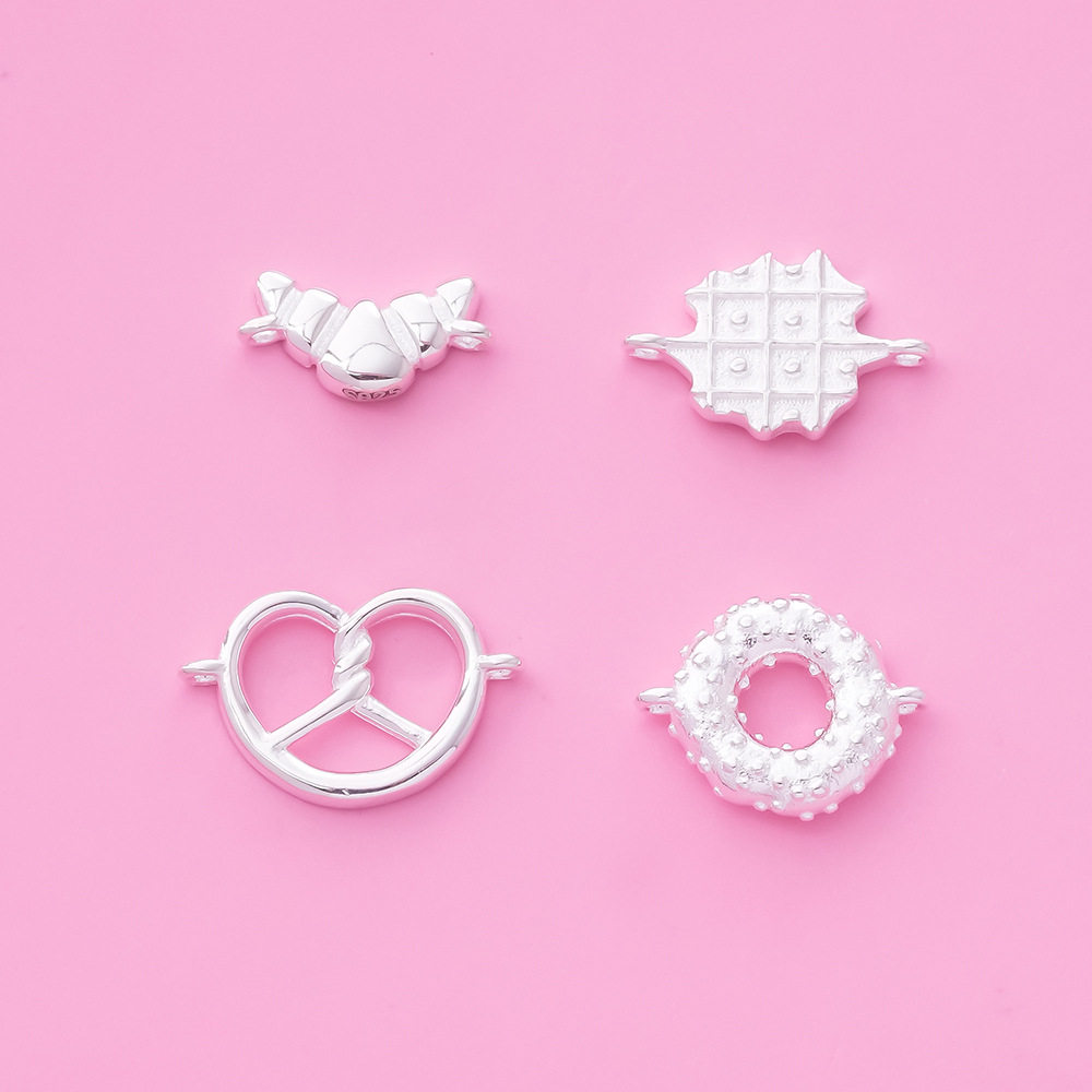 s925纯银双环可爱牛角包华夫饼碱水结甜甜圈银配件diy手链材料,饰品/流行首饰/时尚饰品新,其他DIY饰品配件,淘宝优惠券,粉丝福利购,淘宝优惠卷
