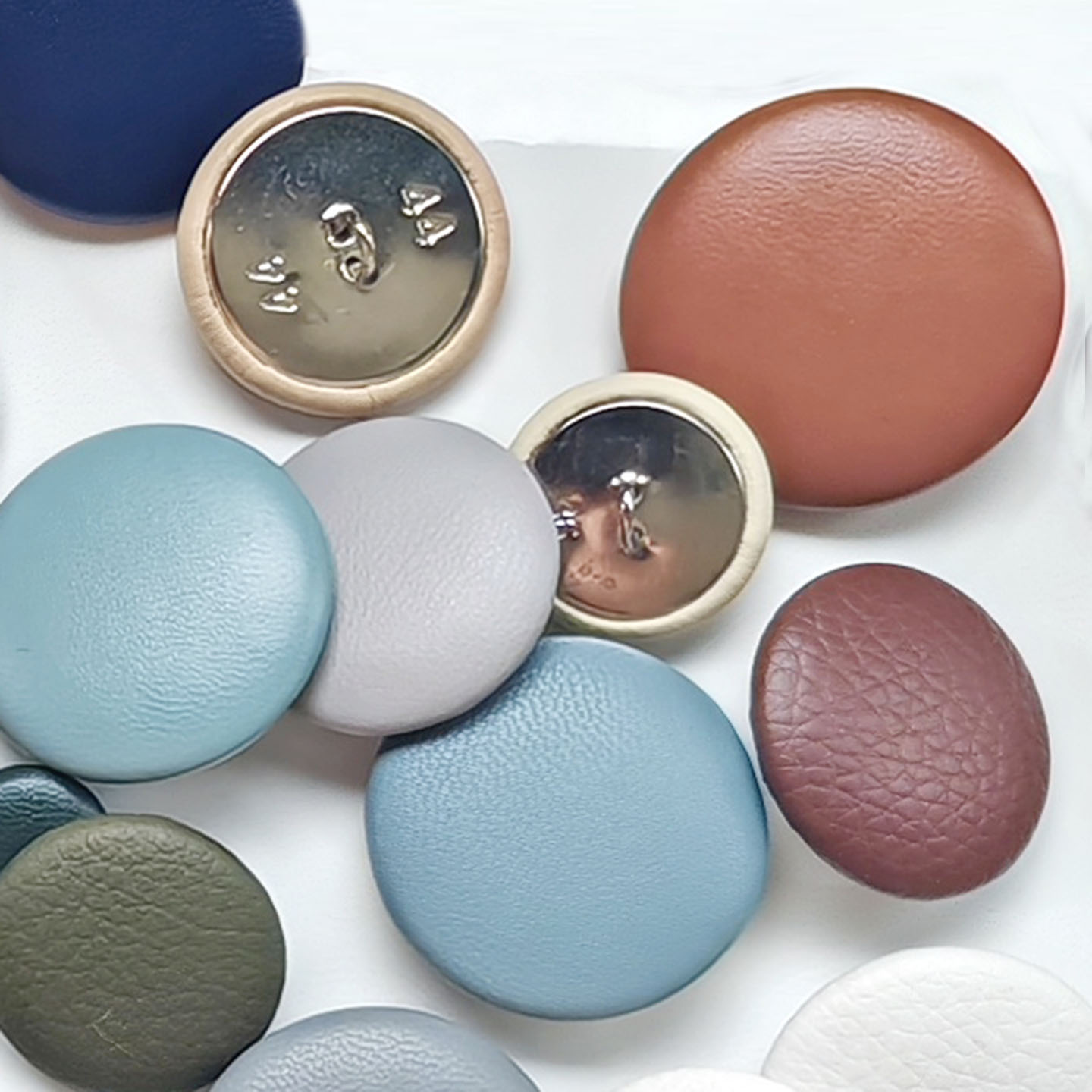 沙发靠背床头硬装翻新铁丝底软包皮手工座垫圆环拉浅米灰色钮扣子