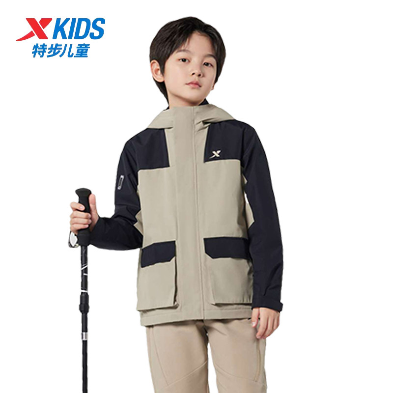特步男童外套加绒保暖2025新款秋季商场同款儿童套装675325334352