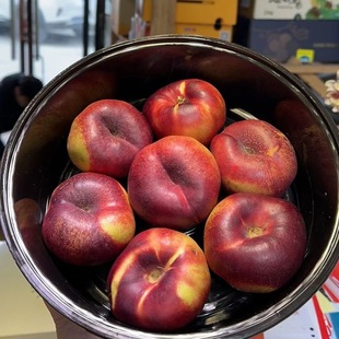 智利进口油蟠桃脆甜当季孕妇新鲜水果桃子脆甜蜜桃子整箱顺丰包邮