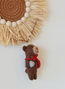 可爱卡通尼泊尔手工羊毛毡钥匙链包包挂件网红摸鱼熊车挂棕熊挂饰