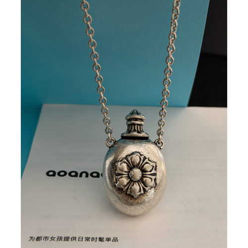 国内小众设计PIC银色复古做旧雕刻酒壶项链  高级感轻奢毛衣链