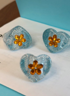 夏日度假冰晶蓝爱心树脂亚克力戒指  红色褶皱透明感花朵显白指环