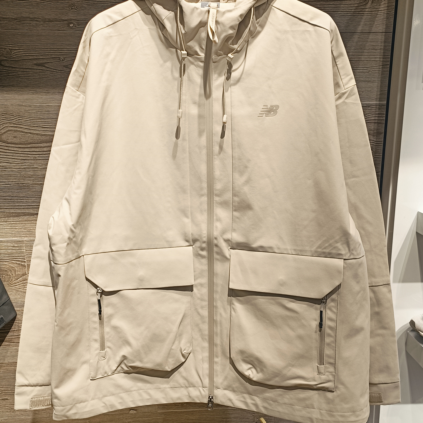 New Balance NB秋冬男女款连帽运动休闲夹克宽松保暖外套NAF35231