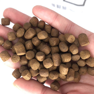 成鱼饲料草鱼鲤鱼鲫鱼混养鱼饲料膨化浮性料颗粒漂浮超大颗粒饲料