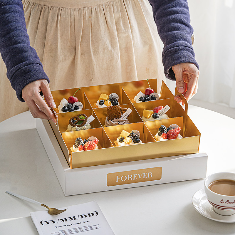 四宫九宫格蛋糕盒子法甜切块慕斯面包常温蛋糕透明白金新年打包盒