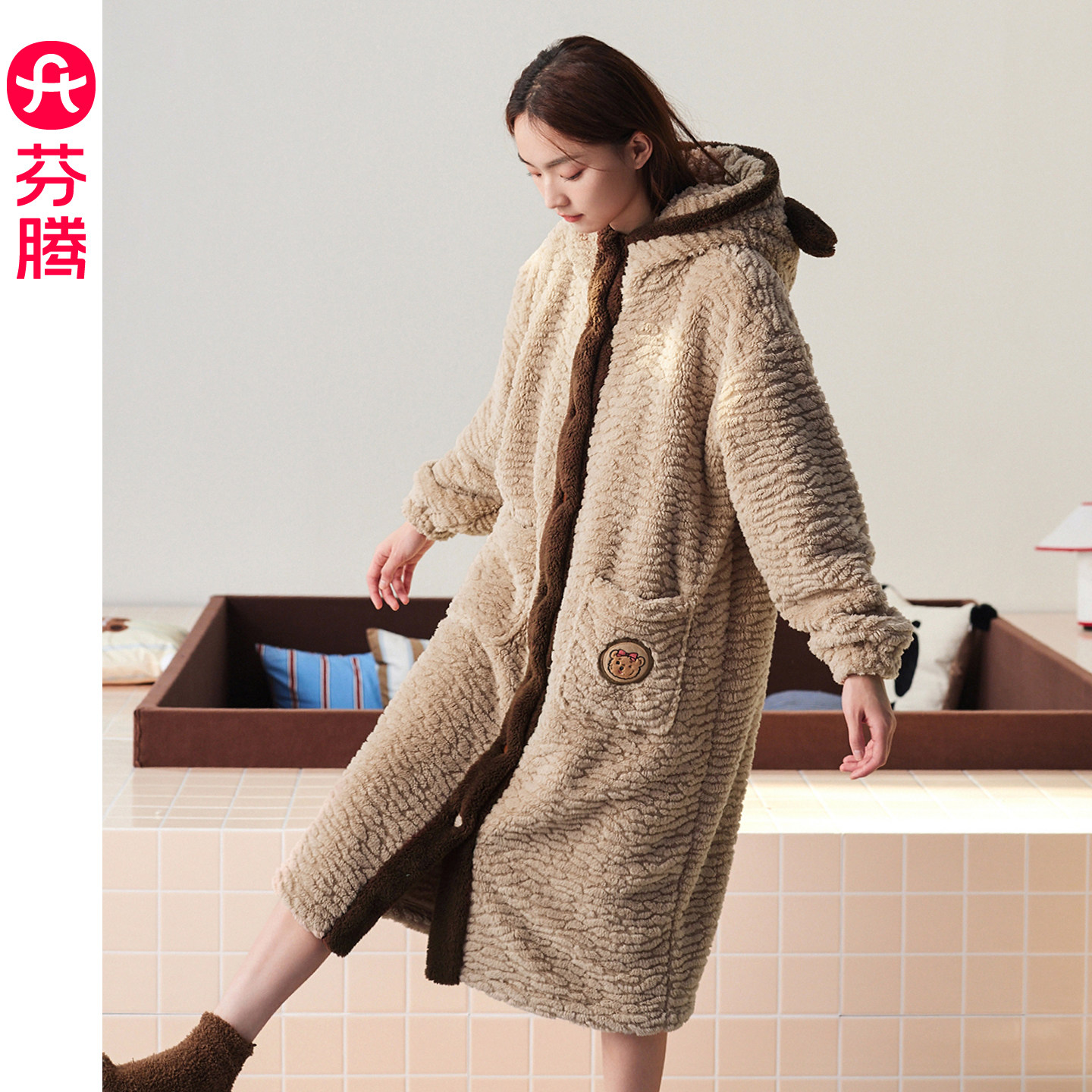 芬腾珊瑚绒睡衣女秋冬加绒加厚睡袍中长款连帽家居服保暖外穿睡裙