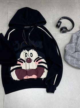 【小惜亦】MX秋款宽松时尚百搭重工贴布叮当猫连帽卫衣62163-1