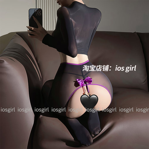 妖精喵纯欲开档3D油光黑色丝袜