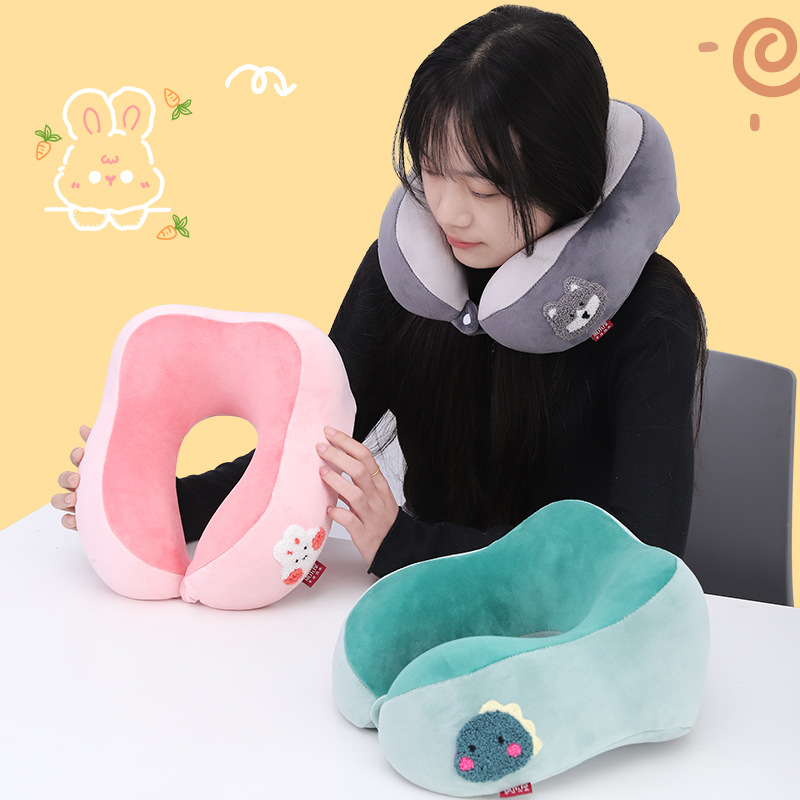 卡通动物记忆棉U型枕可爱护颈枕 驼峰慢回弹旅行颈枕批发