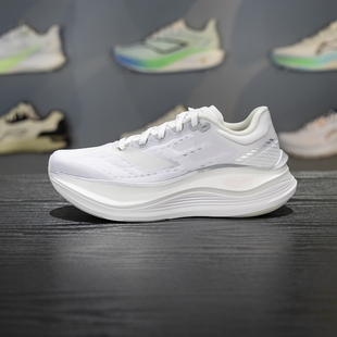 ARHV014 反光轻量高回弹缓震保护跑鞋 李宁越影5 PRO女子2025秋季