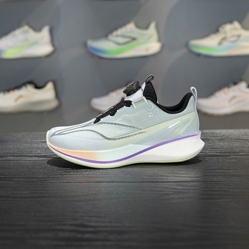 李宁儿童跑步鞋2025新款男大童赤兔8 pro减震回弹运动鞋YKFV144