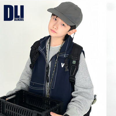 儿童春秋山系风马甲外套