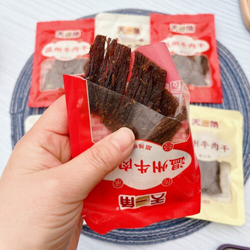 天一角牛肉片手撕黑牛肉干五香蜜汁500g小包装温州特产湖岭牛肉干 - 封面