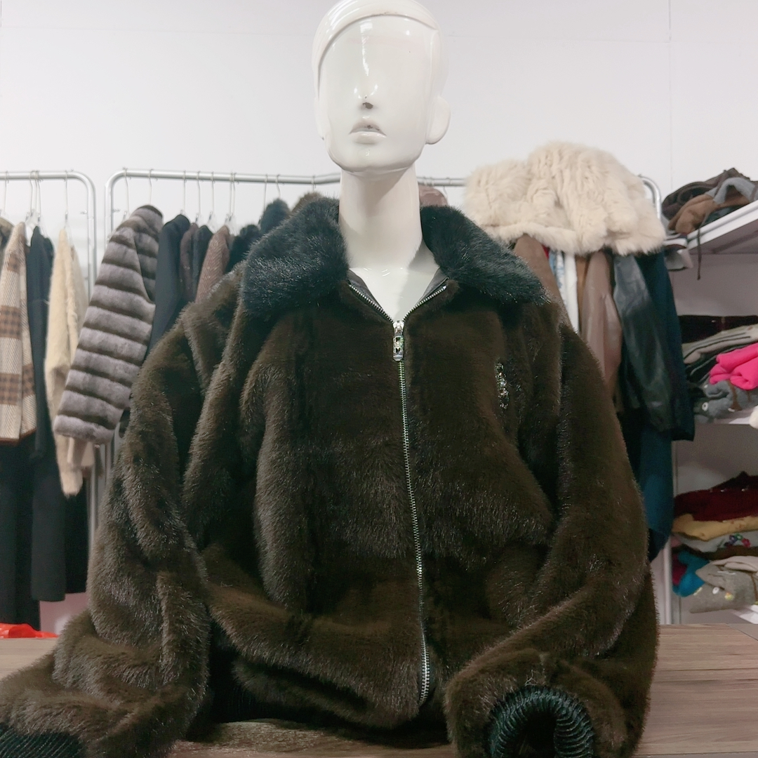 胸围120衣长70男装