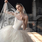 2026新款 宫廷婚纱显瘦抹胸缎面拖尾主婚纱梦幻旅拍森系高级感 法式