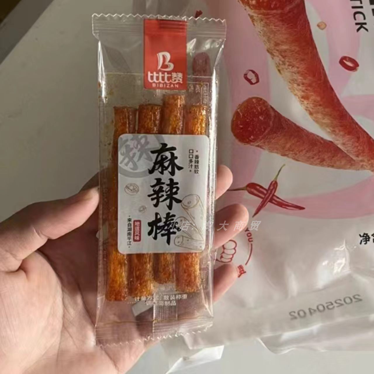 比比赞麻辣棒香辣解馋休闲零食