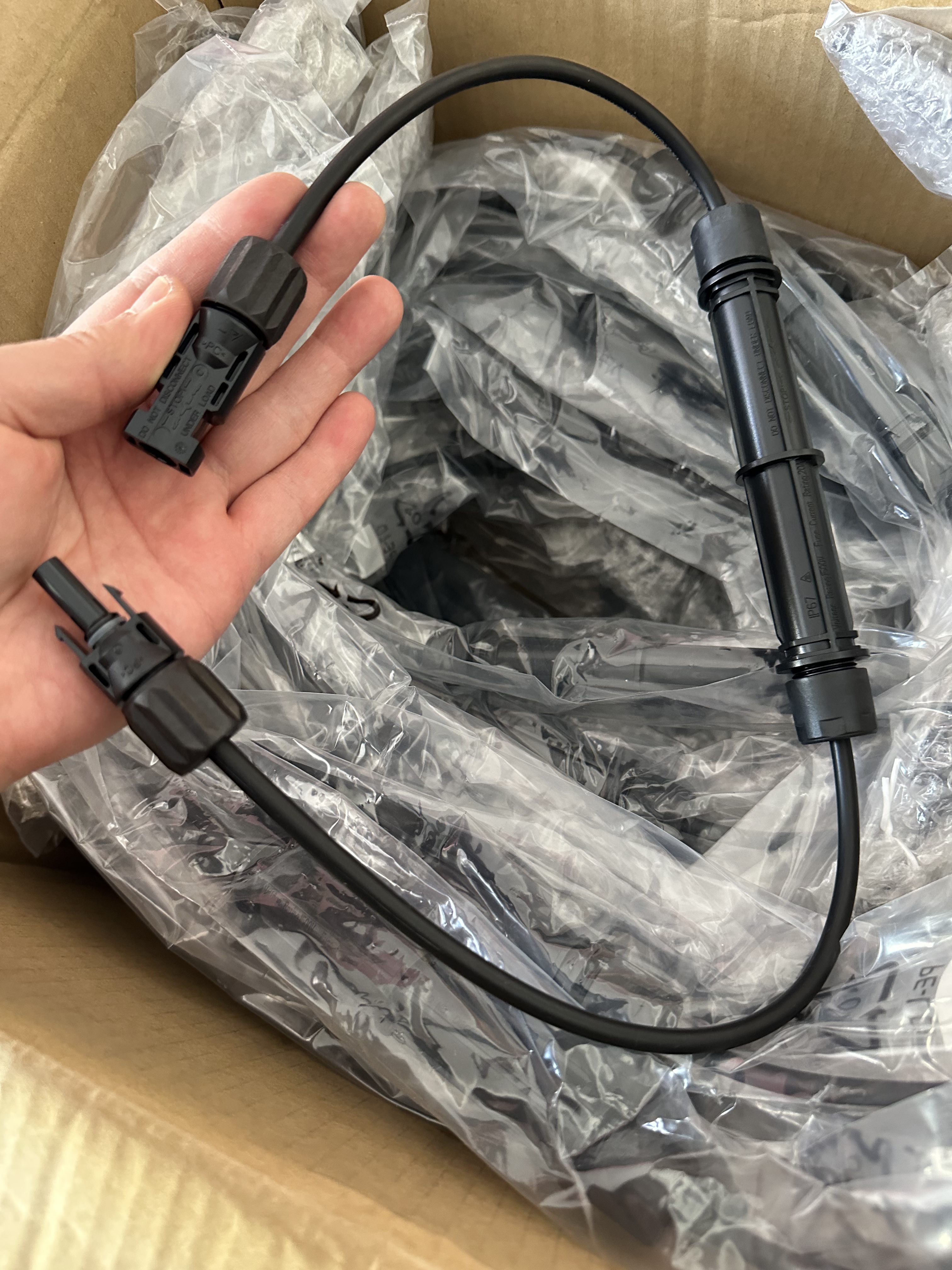 华为逆变器专用光伏保险丝连接器1500V 20A安费诺 MC4保险连接器