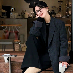 爆款老钱风鹅绒西装毛呢外套2026春季新款气质保暖显瘦韩版上衣女